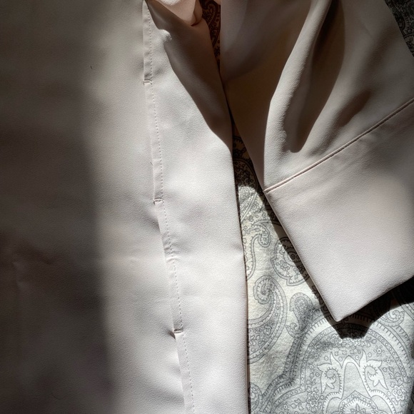 Anne Klein tunic style blouse - Picture 4 of 10